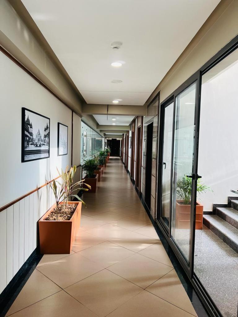The Lemon Grass Hotel Gandhinagar Exterior photo
